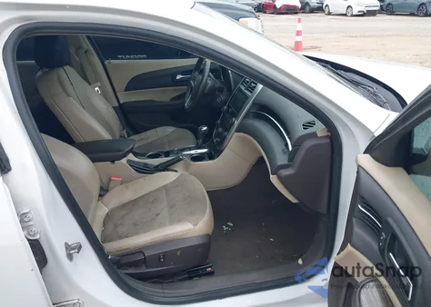 2015 Chevrolet Malibu 2Lt из США, поврежденный, VIN 1G11D5SL8FF173549